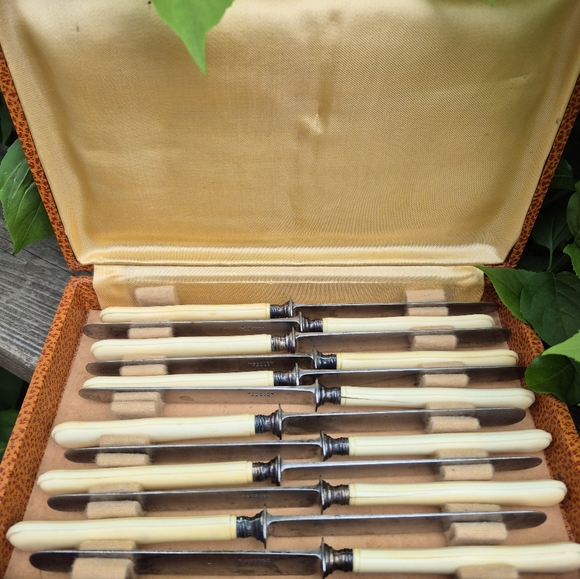 Mathieu Paris Vintage Knives - Picture 14 of 17